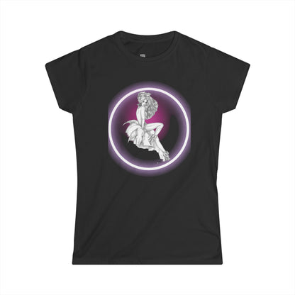 Pretty Bunny Vintage Artwork - T-Shirt Women's Softstyle